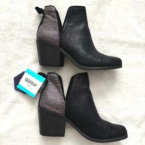 TOMS Everly Black Metallic Leather Cutout Heeled Ankle Bootie--NWT--6